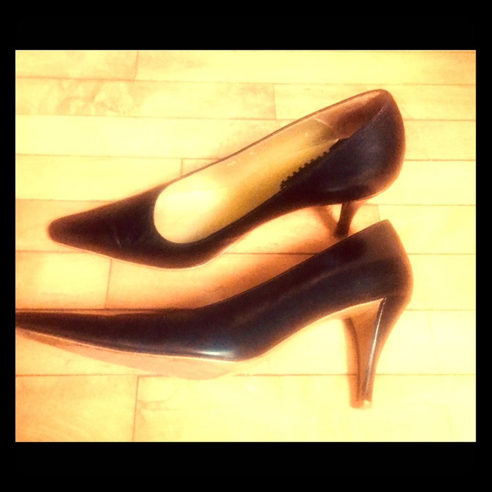 Charles Jourdan Black leather high heel pumps 6.5